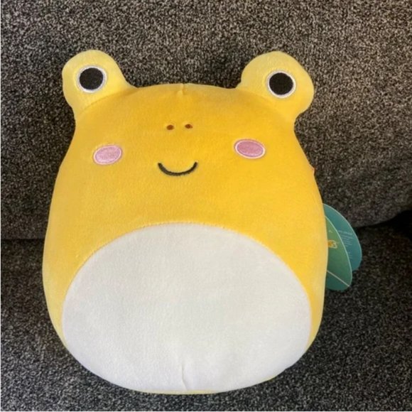 NWT Squishmallow Leigh The Yellow Toad Frog 8 in - Picture 1 of 4